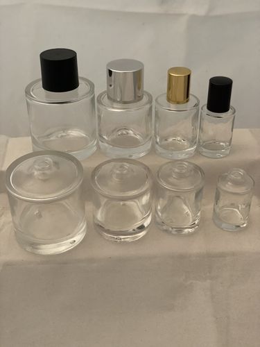 Perfume bottles ROUND with snap-on spray